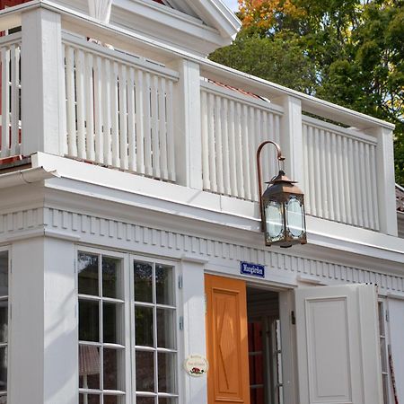 Hem Till Garden Boutique Hotel Västerås Buitenkant foto